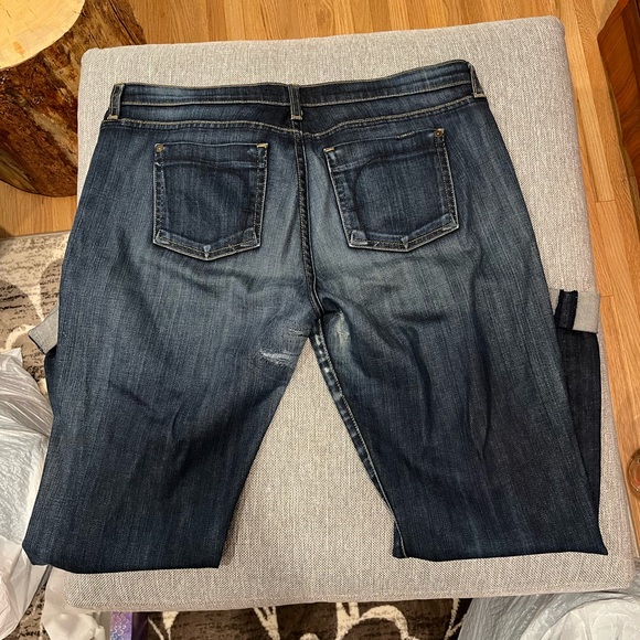 GUC. Fidelity AXL crop relax jeans. Repair done see last picture. - Picture 2 of 4